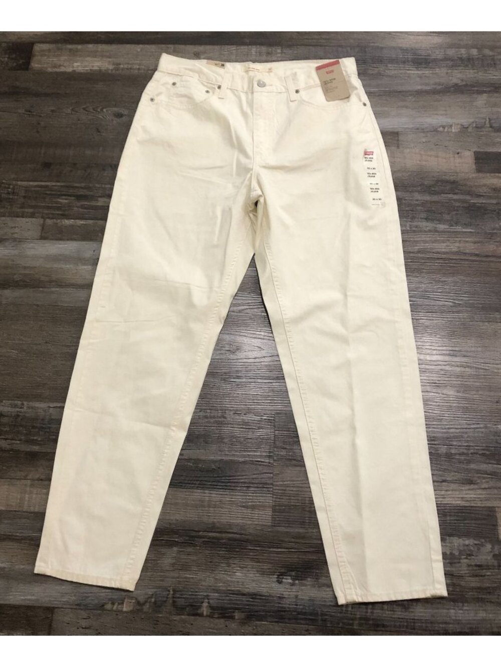Levi's 80's Mom Jeans Womens 28x30 Cream Colored Jeans New with Tags